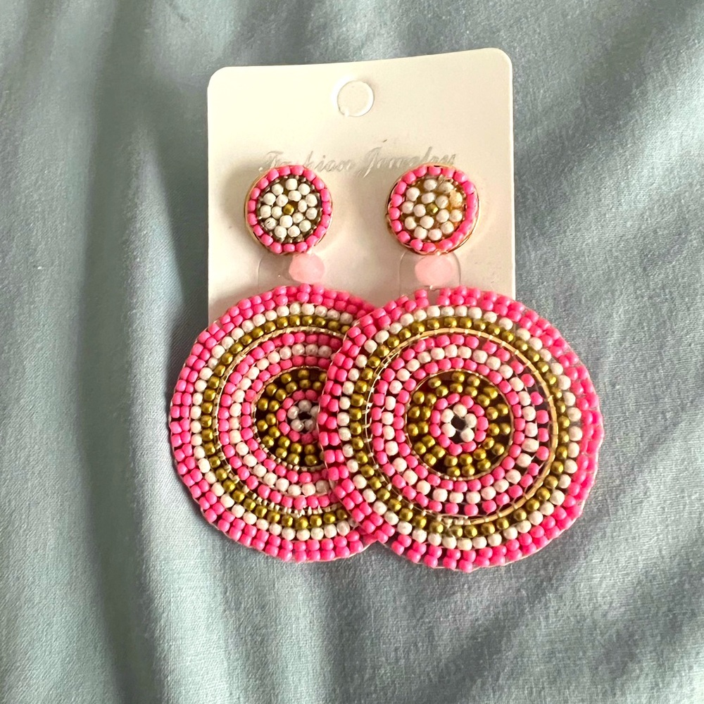 New summery earrings.